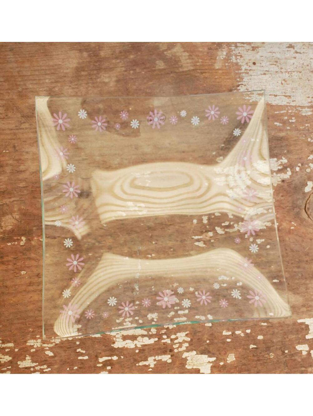 Pampered Chef Glass Square Pink Daisy Dessert 6" Plates #2818 (Set of 4) NIB
